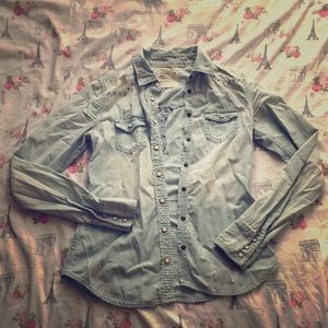 🌻4 for $20 🌻 Denim button up